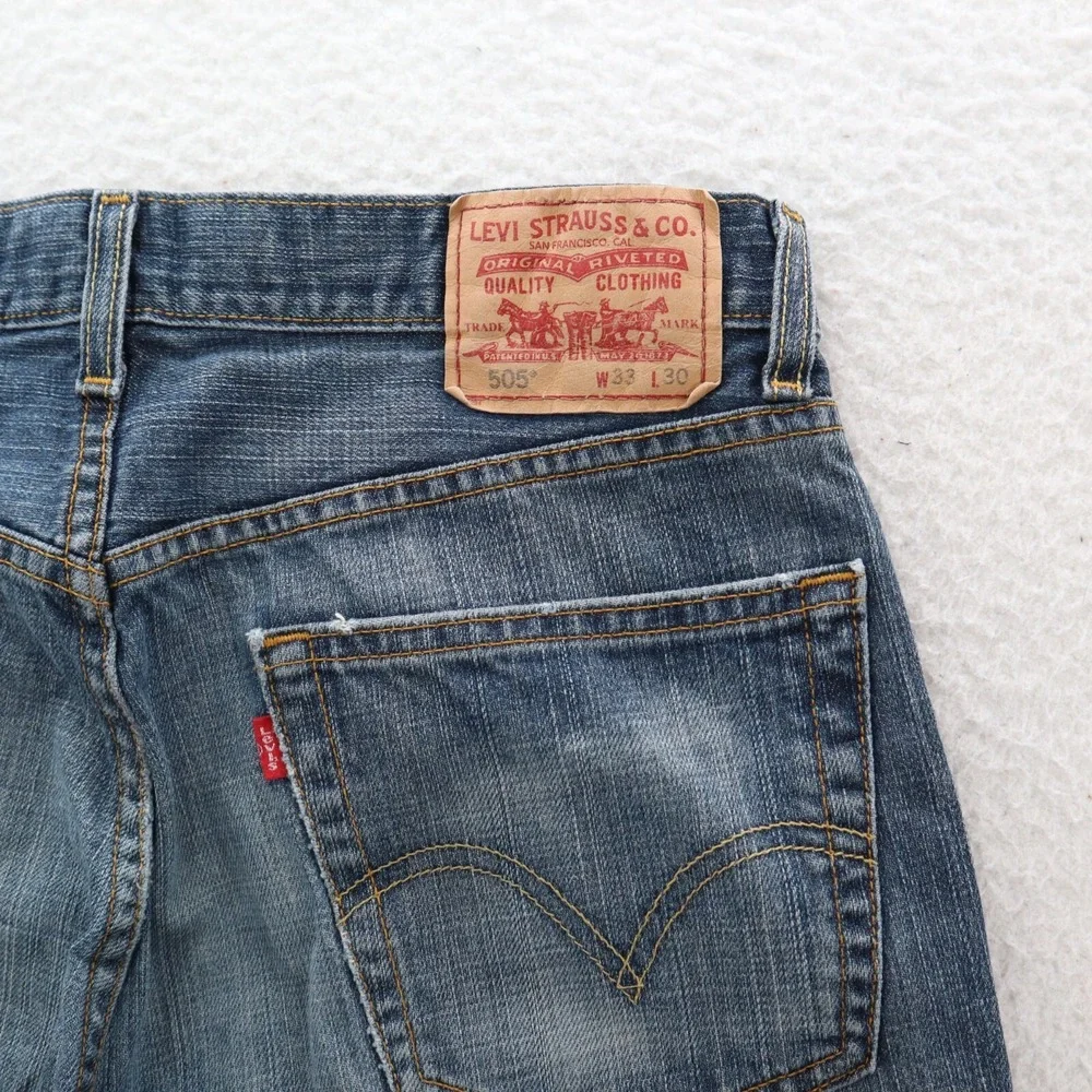 Levis Jeans Men 33x30 Blue 505 Regular Fit Medium Wash Straight Distressed Denim